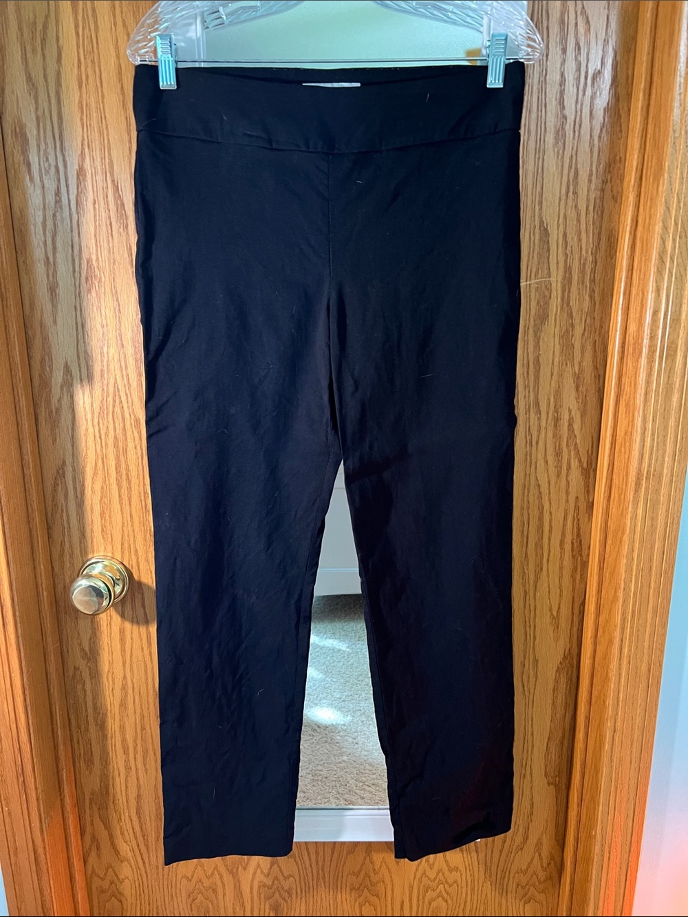 Margaret M Black Cropped Pull-On Pants